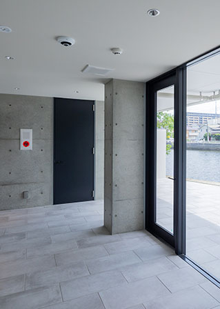 THE RESIDENCE室見共用部エントランス